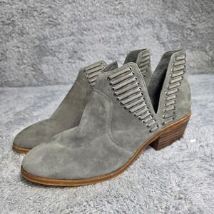 Vince Camuto Shooties Bootie Grey Suede Cutout Laced Ankle Boots Womens 8.5 Wide